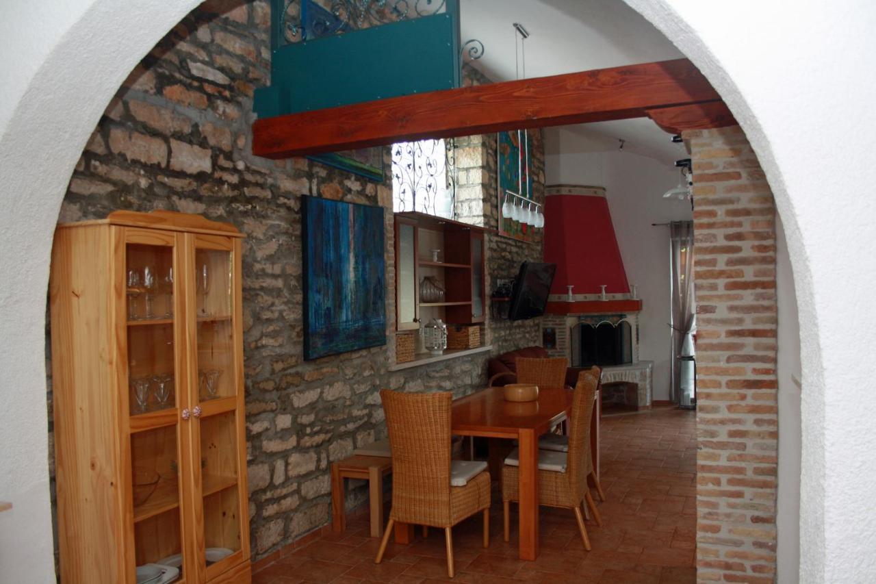 "Art House" Rovinj-Holiday, Holiday Home To Rent Rovinjsko Selo Extérieur photo
