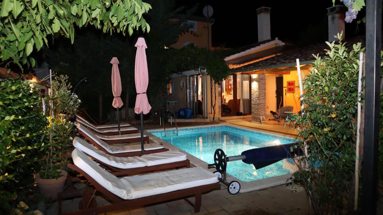 "Art House" Rovinj-Holiday, Holiday Home To Rent Rovinjsko Selo Extérieur photo
