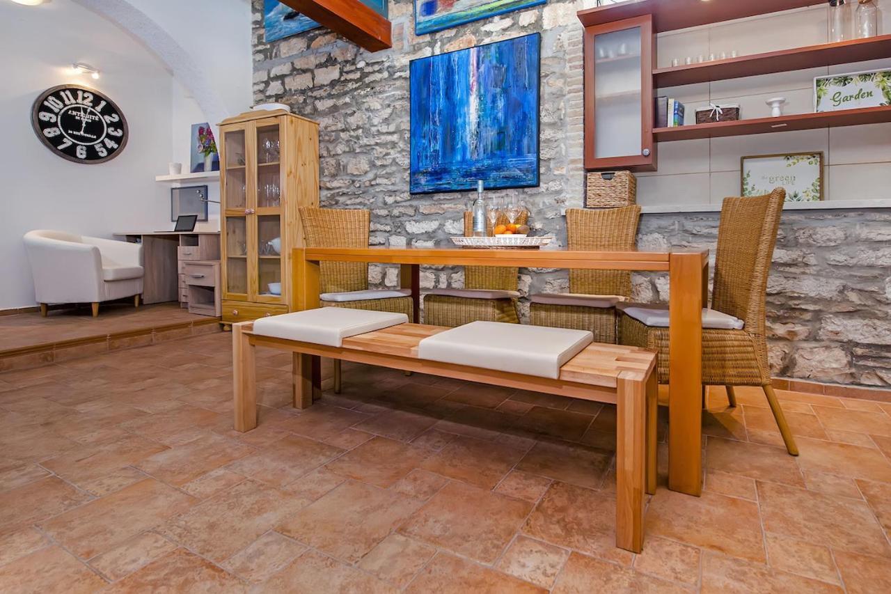 "Art House" Rovinj-Holiday, Holiday Home To Rent Rovinjsko Selo Extérieur photo